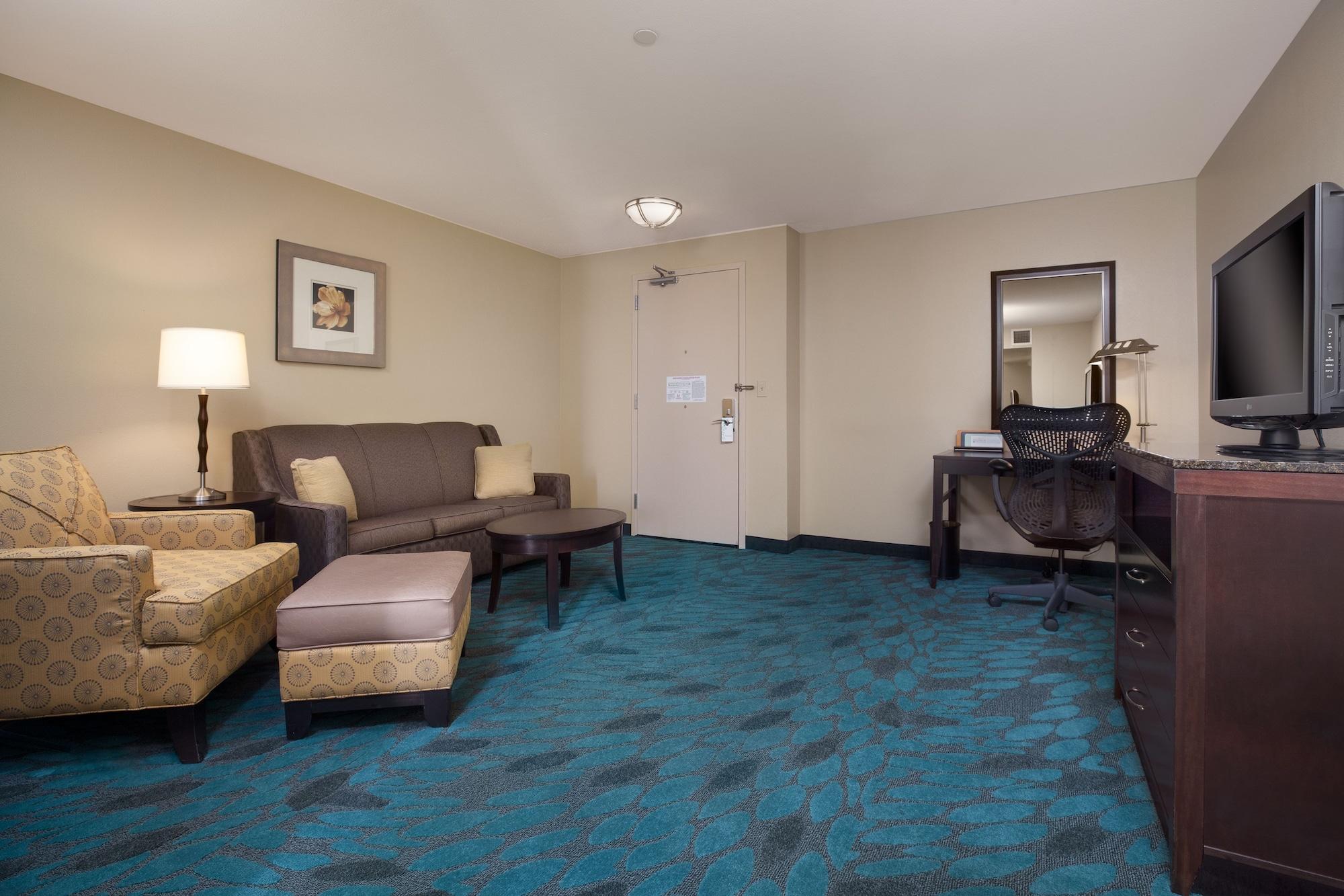Hilton Garden Inn Фарго Екстериор снимка
