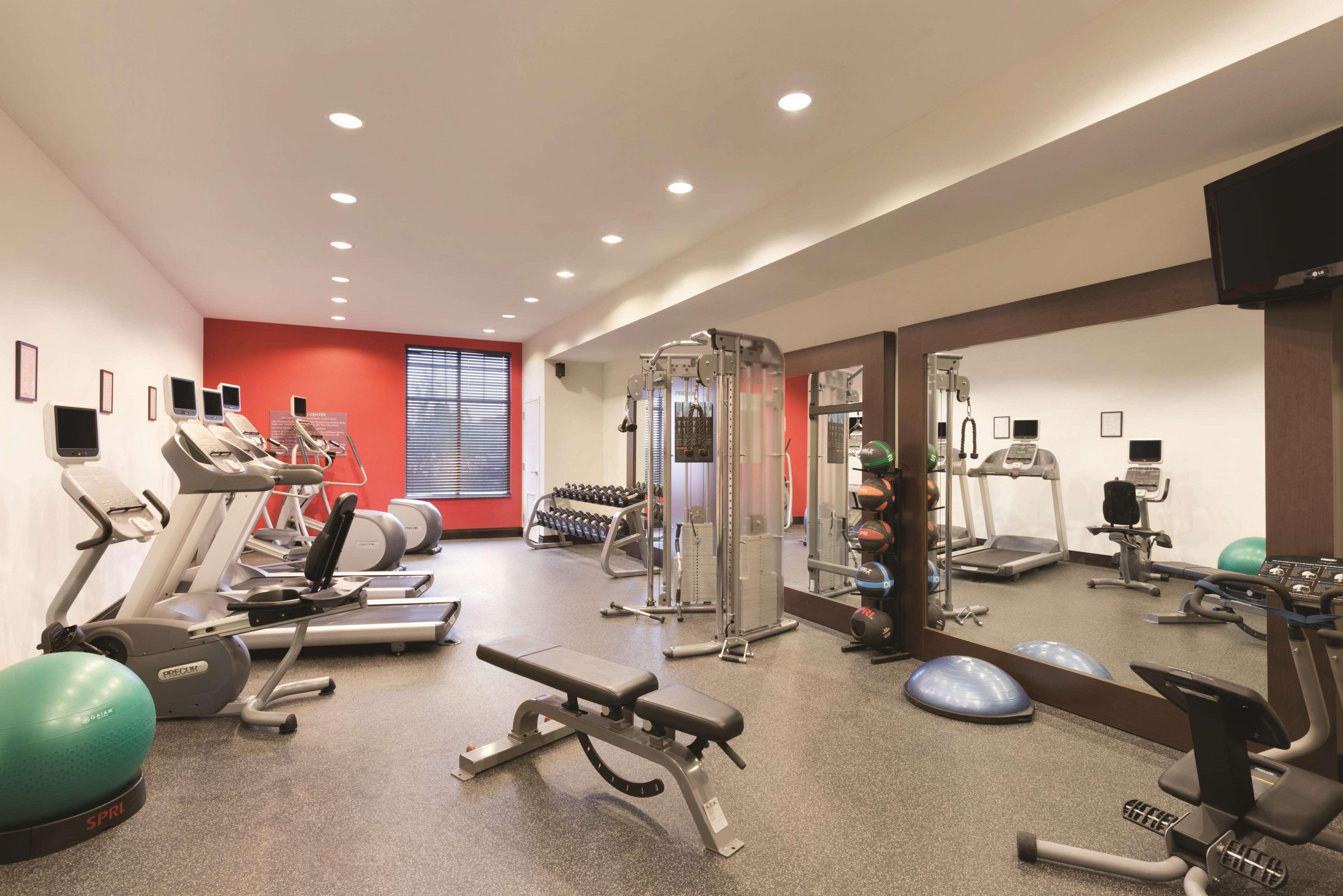 Hilton Garden Inn Фарго Екстериор снимка