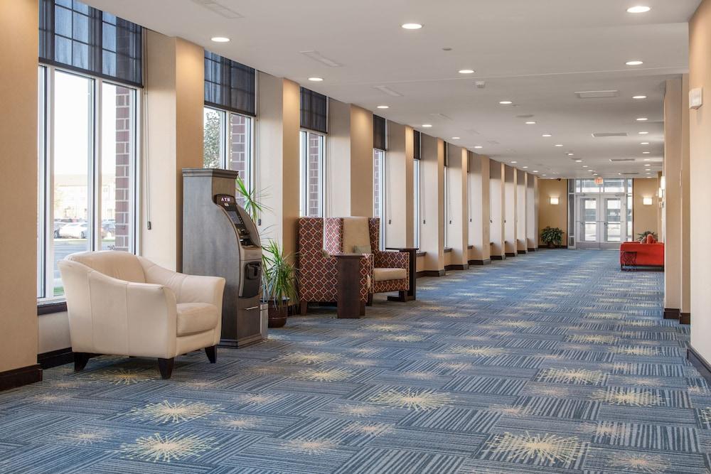 Hilton Garden Inn Фарго Екстериор снимка
