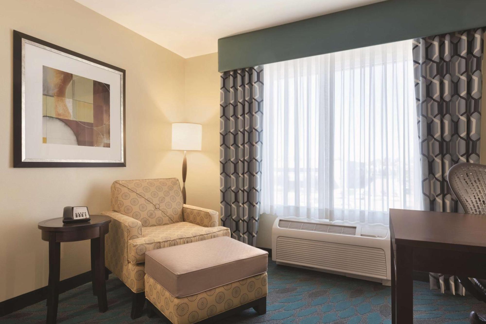 Hilton Garden Inn Фарго Екстериор снимка